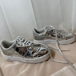Air Force 1 Silver Chrome Metallic Size 8 womens